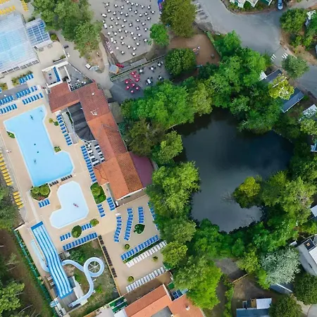 Kemping Mobile 749 6pers Bois Dormant *