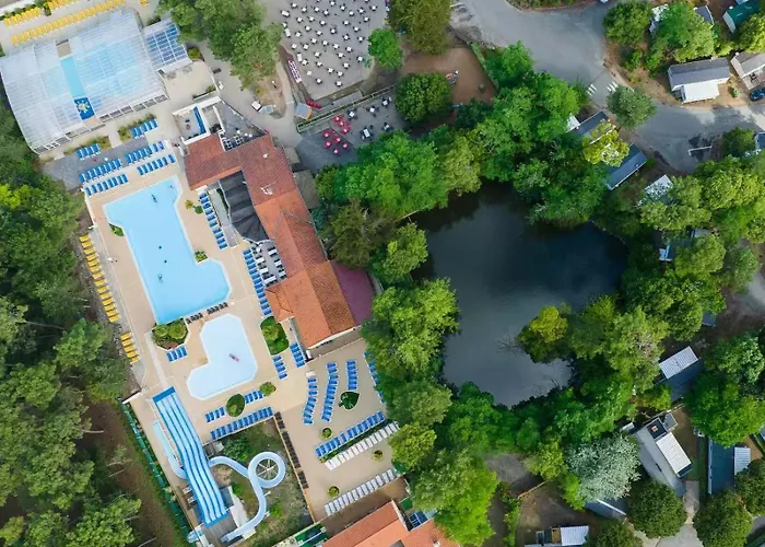 Kemping Mobile 749 6pers Bois Dormant *